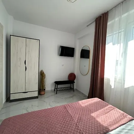 Apartament Emerald Luxury & Pool Ii Ofrínion